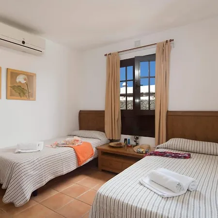 Papagayo Villa *
