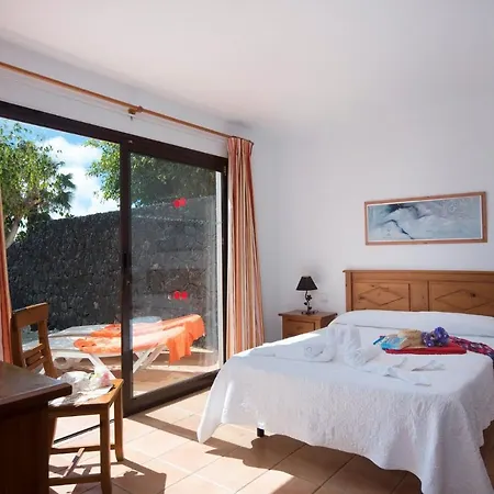 Papagayo Villa *